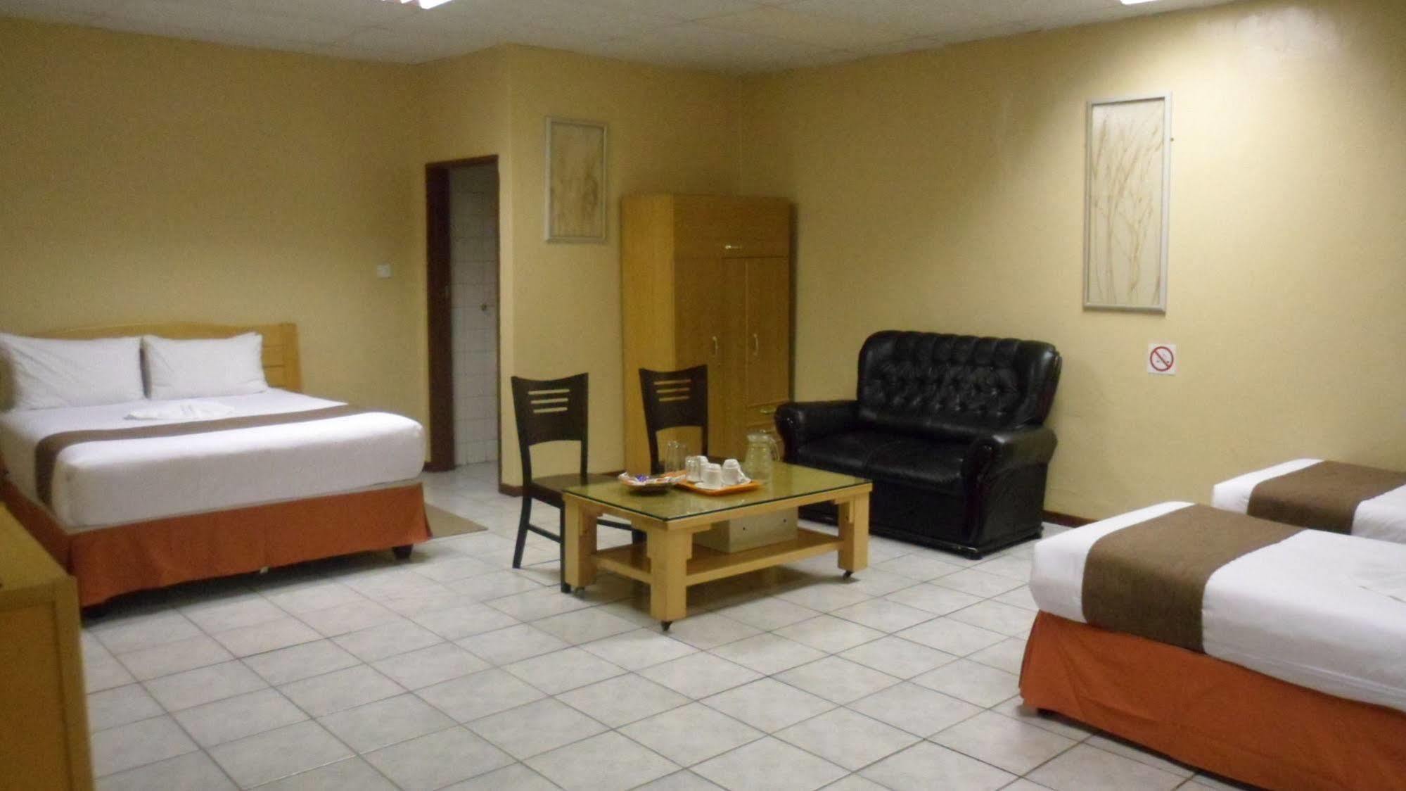 Centre Lodge Maun Eksteriør billede